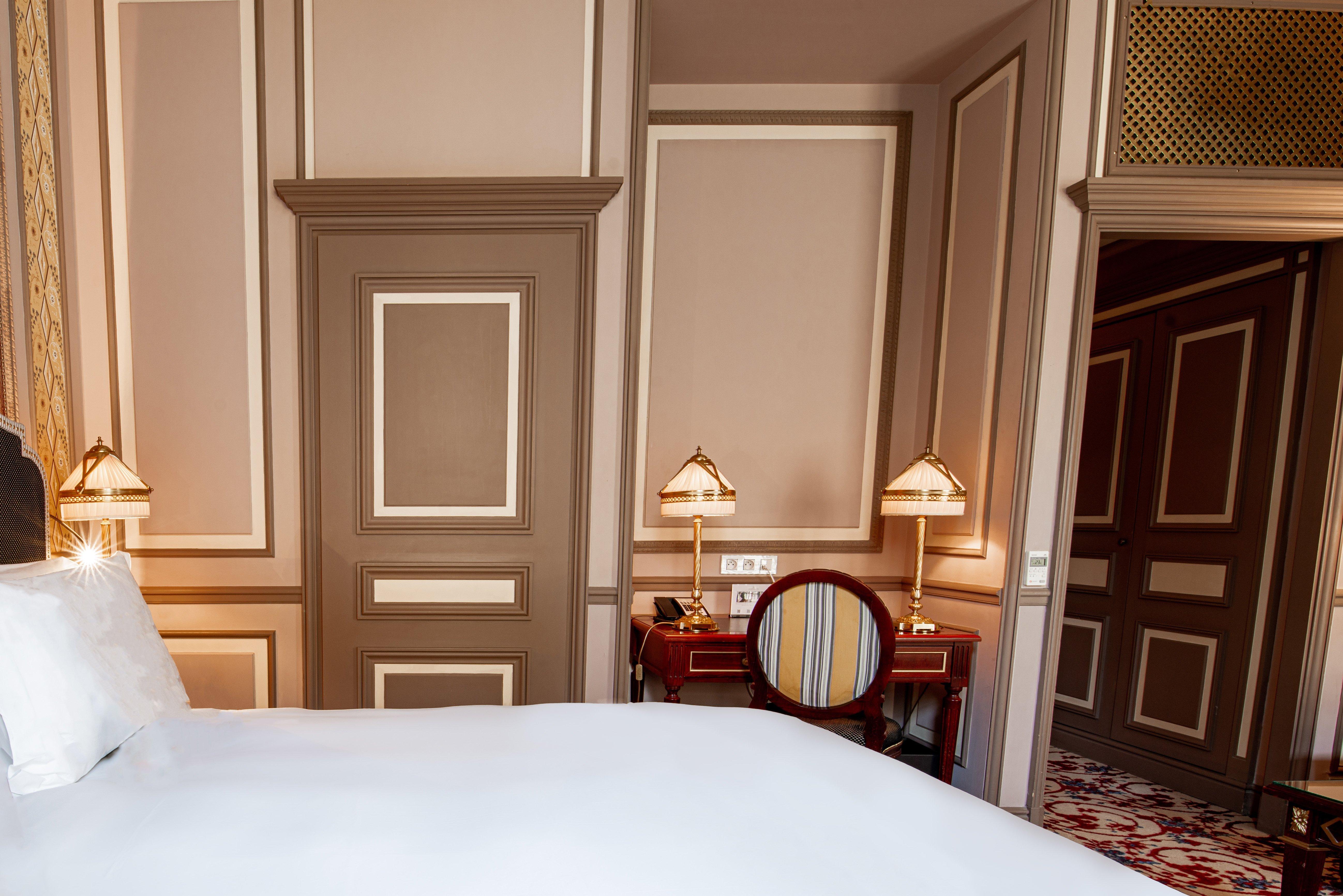 Intercontinental Bordeaux Le Grand Hotel By Ihg Exteriér fotografie A room at the hotel