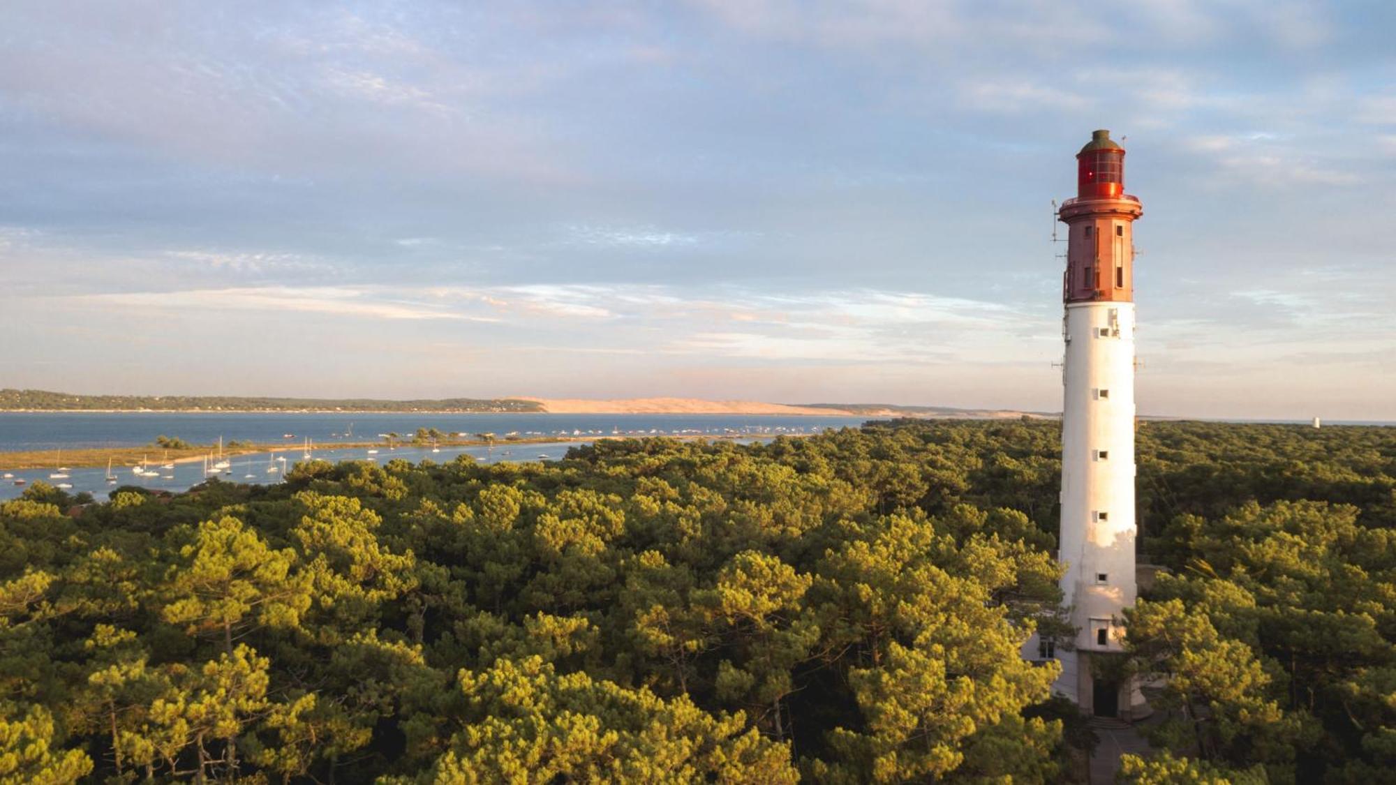 Intercontinental Bordeaux Le Grand Hotel By Ihg Exteriér fotografie Point Lookout Light